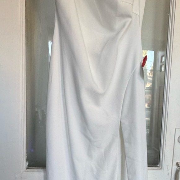 Ieena for Mac Duggal White Crepe One Shoulder Bow Gown  #26665 size 14- NWT - Picture 4 of 9